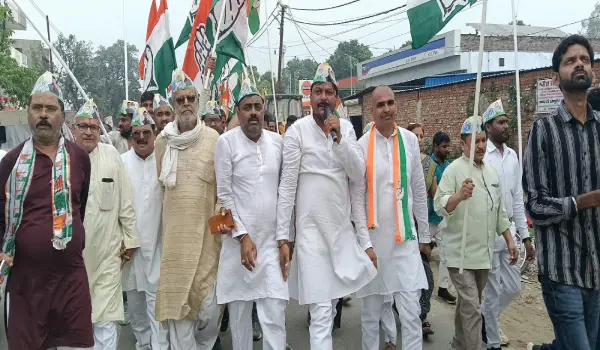 अंबेडकरनगर में कांग्रेस का प्रदर्शन, मुख्य चुनाव आयुक्त ज्ञानेश कुमार के इस्तीफे की मांग